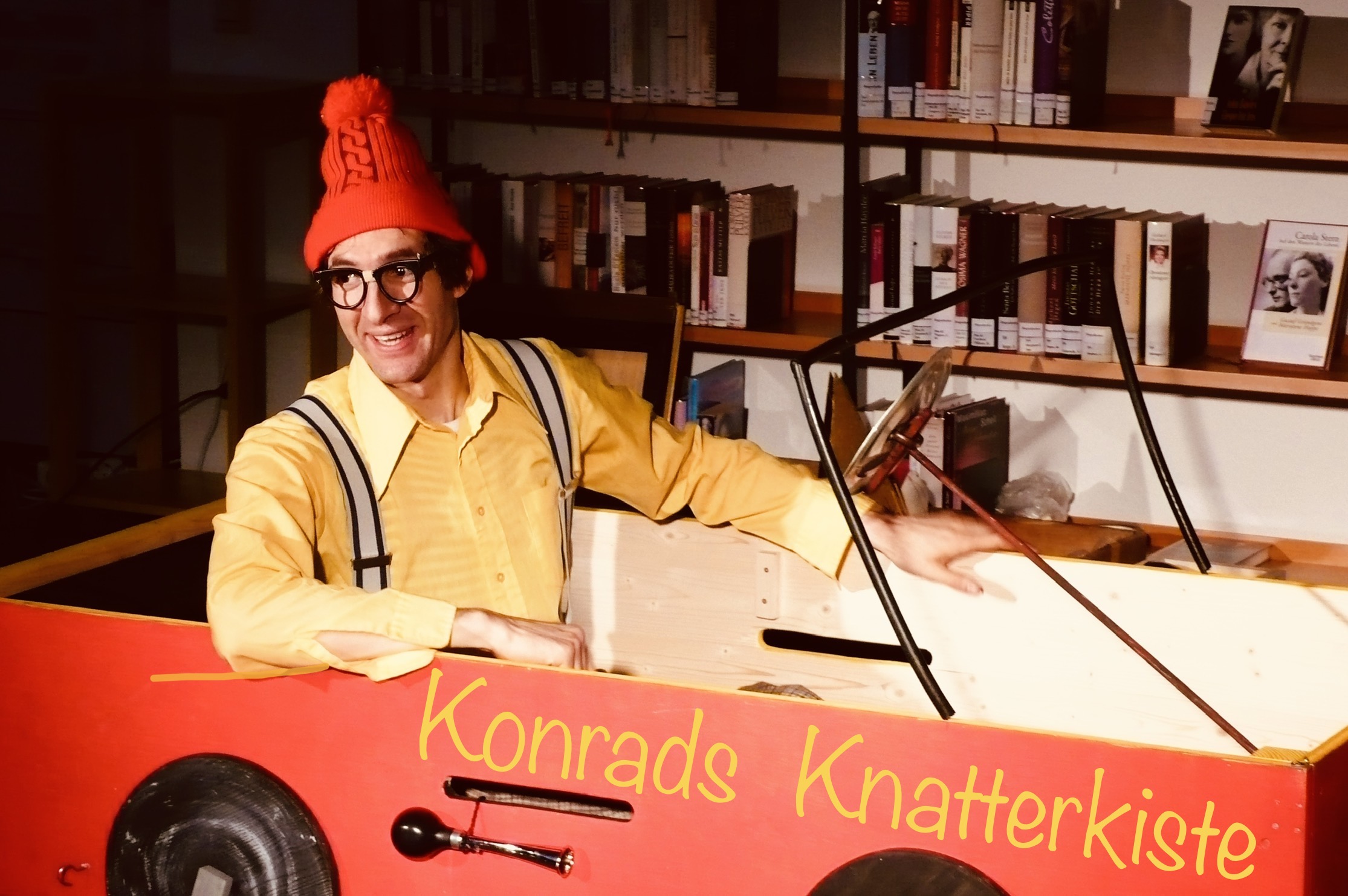 Daniel Wangler spielt Konrad Knatterkiste