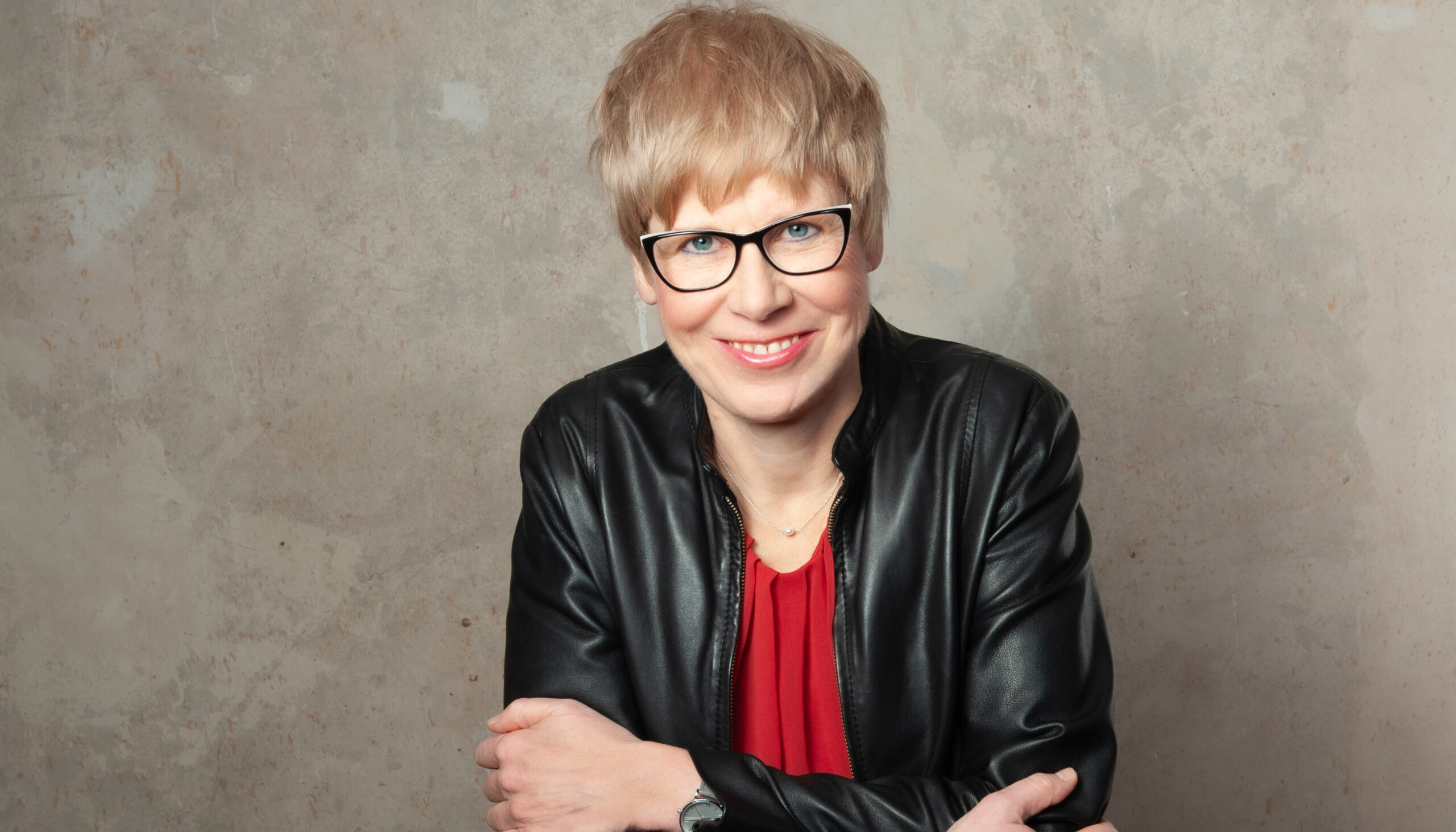 „Scheene Leich“ und „Heiligs Blechle“ - Ein lehrreicher, lustiger und kurzweiliger Abend rund um den schwäbischen Dialekt mit Elisabeth Kabatek